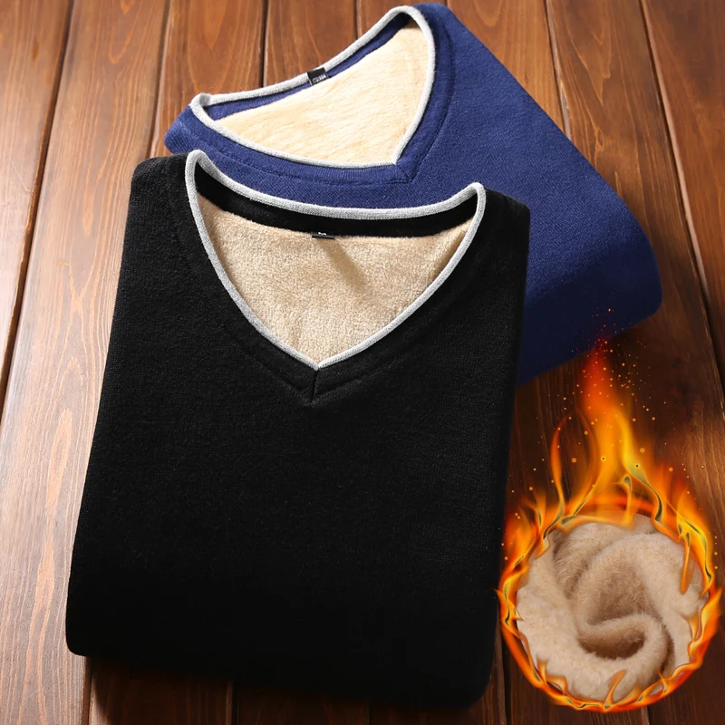 Мъжки пуловер плюс кадифе 2021 нов зимен корейски стил тенденция V-образно деколте тънък мъжки пуловер пуловер плътен цвят черен червен син М26